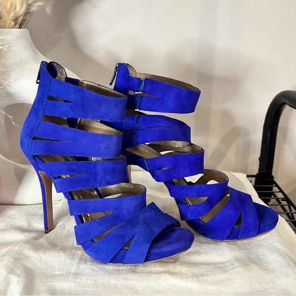 BCBG Generation Strappy Sandals - Picture 2 of 4